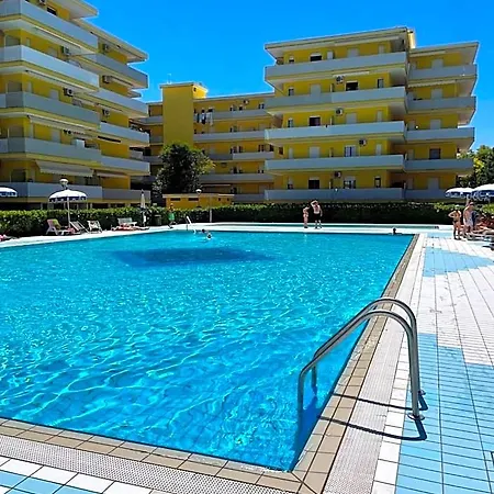 Family Gateaway In - Beahost Hotel Bibione